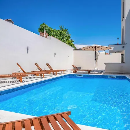Stunning In With House Sea View Apartment