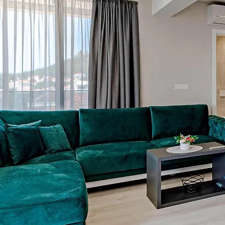 Stunning In With House Sea View Apartment
